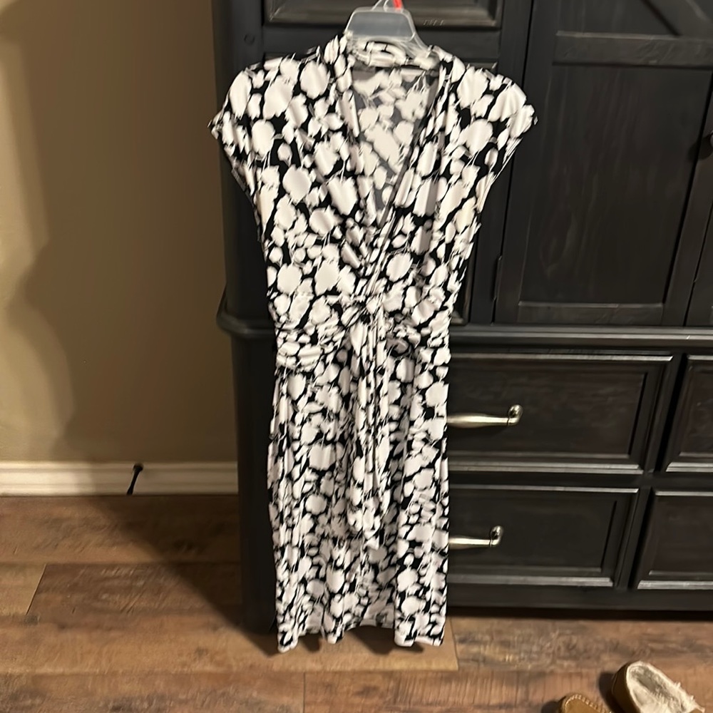 Beautiful Navy and White MIDI Dress